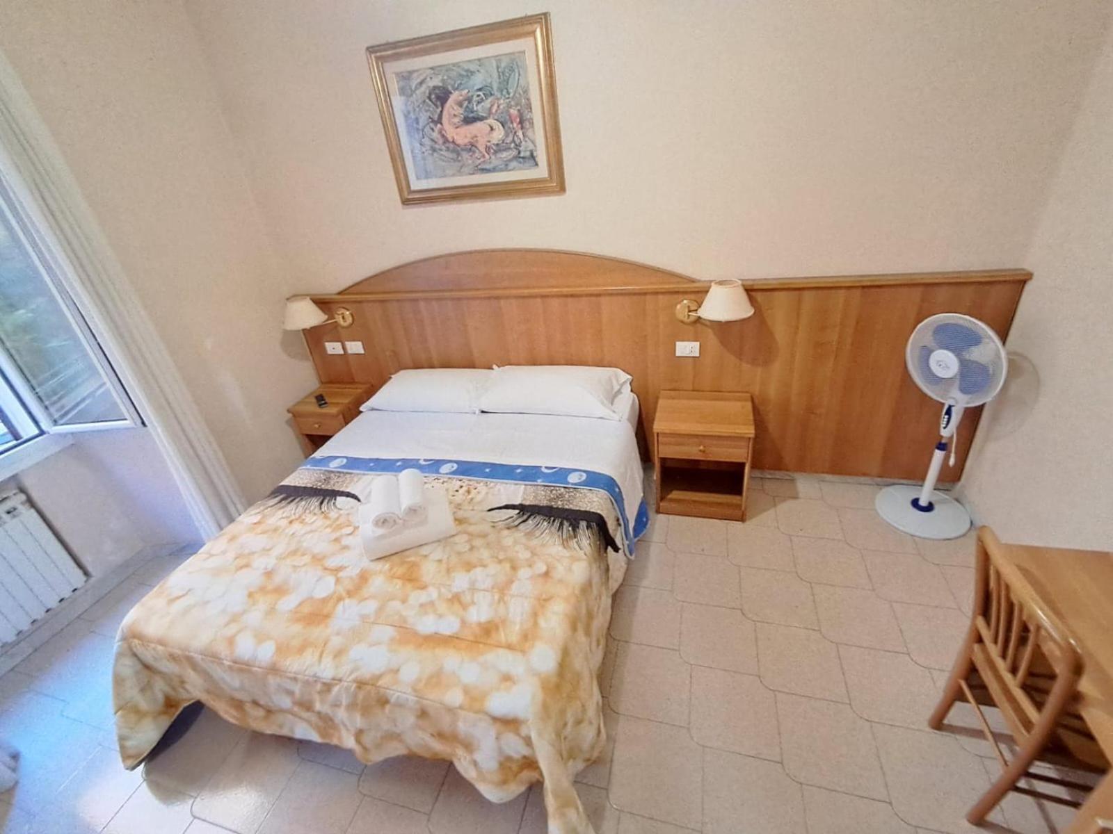 רומא Nahid Accommodation מראה חיצוני תמונה